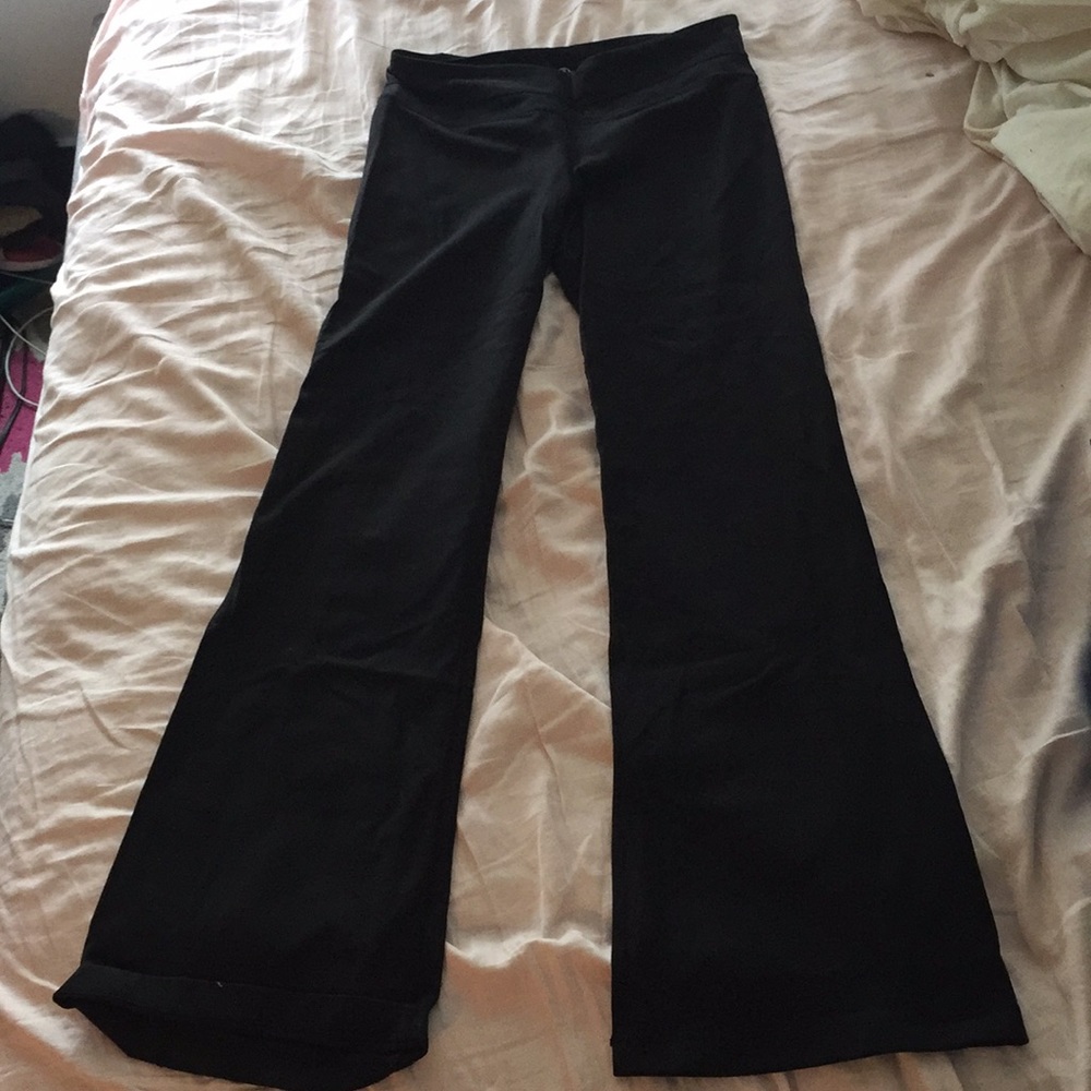 Lululemon yoga pants
